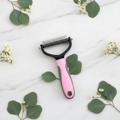 Deshedding Comb – Flat Lay